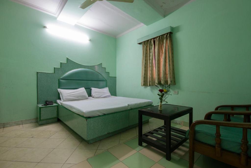 Hotel Kwality Nuova Delhi Esterno foto