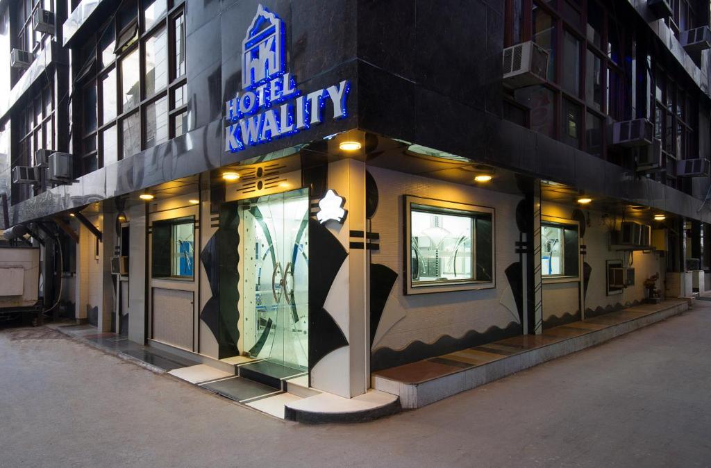 Hotel Kwality Nuova Delhi Esterno foto